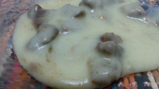 Escondidinho (creme de aipim e carne do sol)