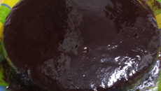 Bolo de cenoura fofinho com cobertura crocante do tio Marcão