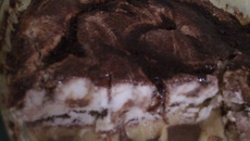 Torta gelada de ovomaltine
