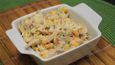 Salada de frango com milho verde