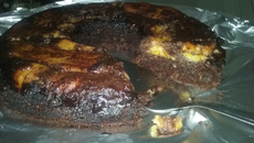 Bolo integral de banana com cacau sem glúten