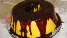 Bolo de cenoura prático de microondas