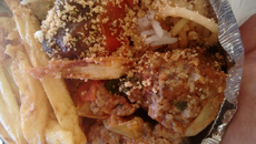 Lasanha do Marcelo com molho vermelho e molho branco