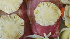 Costela de porco com abacaxi