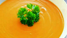 Sopa de abóbora cremosa