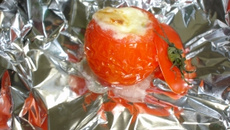 Tomate cereja com queijos