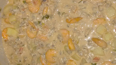 Mariscos e camarão ao leite de coco