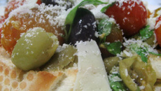 Bruschetta Mediterânea