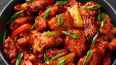 Peixe ao shoyu na frigideira