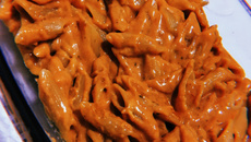 Macarrão com mussarela na panela de pressão