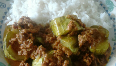 Carne moída com abobrinha
