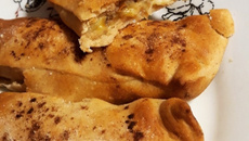 Rocambole de banana delicioso