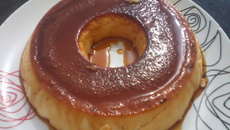 Pudim de pão com leite condensado