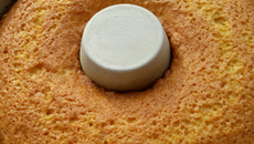 Bolo de laranja com casca