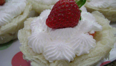 Tortinhas folhadas de morango