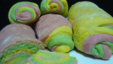 Pão colorido da Jussara