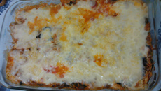 Abobrinha gratinada com frango e espinafre