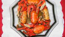 Caranguejada na cerveja a moda do Marçal