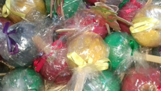 Maçã do amor colorida