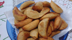 Pastel de massa cozida