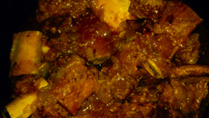 Costela bovina no bafo da cebola