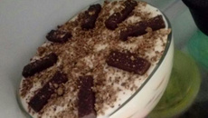 Torta de biscoito com chocolate