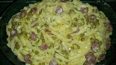 Macarrão com ervilhas