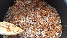 Arroz com macarrão cabelo de anjo