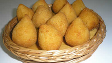 Coxinha de Pernil