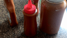 Molho de alfavaca e temperos