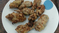 Almôndega frita com queijo