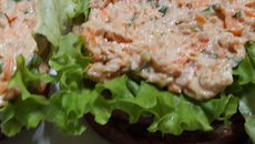 Sanduíche natural de atum 