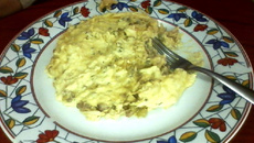 Fricassê de frango e carne moída