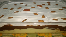 Pavê de damasco e amêndoas