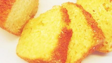 Bolo de mandioca e mel