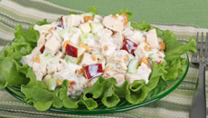 Salada de frango defumado