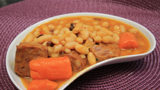 Feijoada francesa (cassoulet)