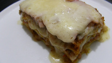 Lasanha com massa de panqueca