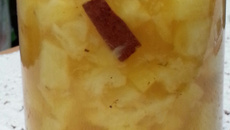 Compotas: abacaxi / pêra / manga