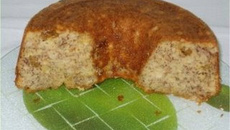 Bolo de banana com nozes