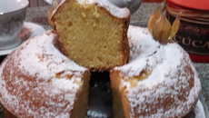 Pão-de-ló de fubá Sanclair