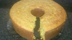 Bolo de milho fofinho e molhadinho