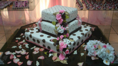 Rocambole de beijinho com doce de leite