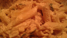 Macarrao com molho branco especial