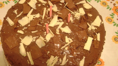 Bolo mesclado com coco