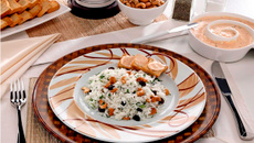 Arroz com Uvas Passas, Castanhas e Salsinha