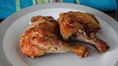 Coxa e sobrecoxa com creme de cebola, super fácil