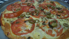 Pizza margherita fácil e deliciosa