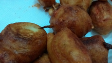 Empanadinho de salsicha, presunto e queijo