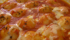 Nhoque recheado com frango e catupiry